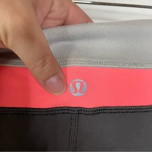 Lululemon Gray Flare Leggings Size 6‎ thumbnail 4
