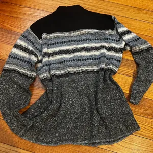 Grey and black sweater b thumbnail 6