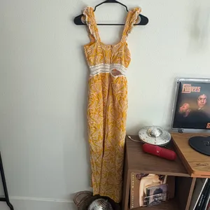 ELA‎ Mustard Yellow Eyelet Embroidered Maxi Dress Ruffle Strap Cutout Size 6 thumbnail 6
