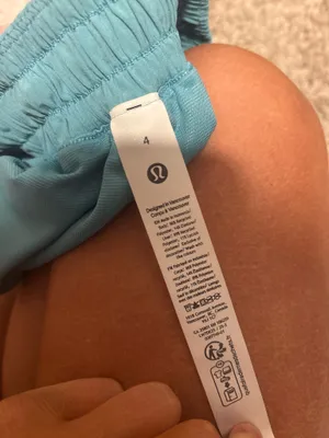 Lululemon Shorts Hotty Hot thumbnail 4