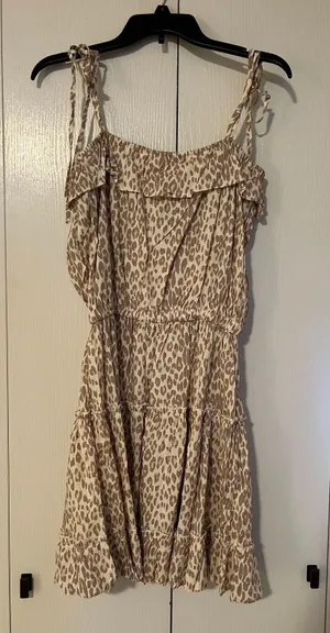 Girl In The Sun Dress thumbnail 1