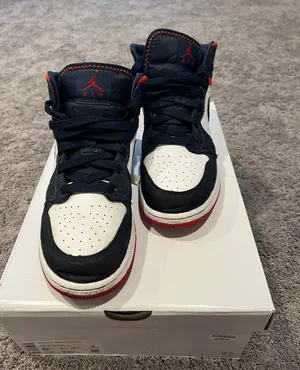 Air Jordan 1 Mid SE Olympic thumbnail 2