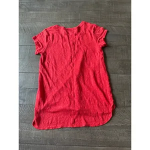 Tahari women's red short‎ sleeve v neck tee size small thumbnail 4