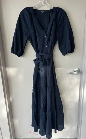 Madewell Tie-Waist Tiered Midi Dress in Windowpane thumbnail 3