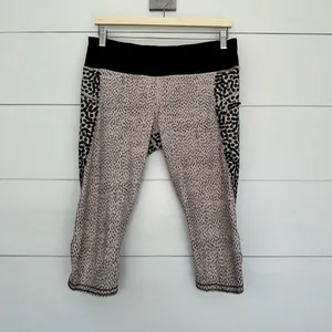 Lululemon Women’s 10 Run Crop Speed Crop Leopard Pants thumbnail 1
