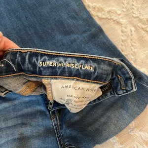 American Eagle Super High-rise Flare Jeans thumbnail 9