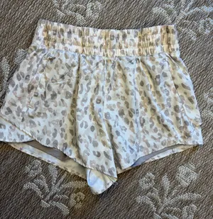 Avia Light Beige Leopard Print Women’s Shorts thumbnail 1