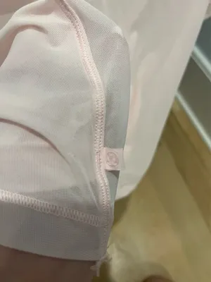 Reversible Lululemon Mesh Lightweight Yoga T-Shirt thumbnail 3