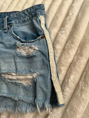 Abercrombie Low-Rise Boyfriend Shorts thumbnail 2