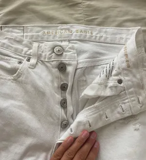 American Eagle White Ripped Jeans thumbnail 4