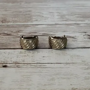 Vintage Clip On Earrings - Silver Tone Diagonal Line Hoops thumbnail 3