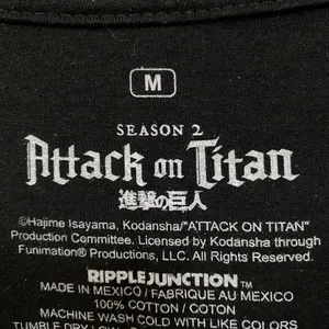 Attack on Titan Character Poster Tshirt size medium thumbnail 4