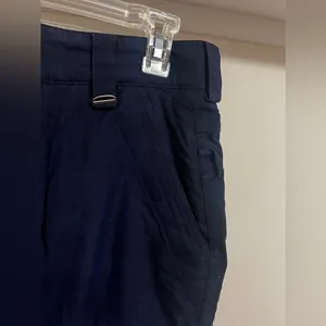 Burton’s Snowboard Women’s Pants thumbnail 3
