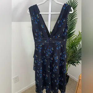 AMUR Fionna Tiered Ruffle Sleeveless‎ Midi Dress Black Floral Women's Size 6 thumbnail 7