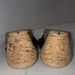 Crocs A-Leigh Black Cork Wedge Sandals Strappy Suede Like Style Women's Size 8 thumbnail 9