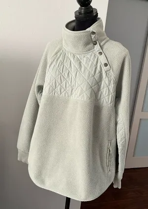 Comfy warm ABERCROMBIE & FITCH pullover 🍃🍃 thumbnail 1