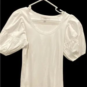 Loft White Bubble Puffed Sleeve Round Neck Tee/Top Size M NWOT thumbnail 3