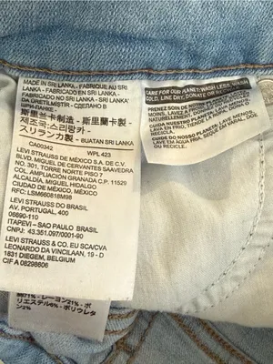 Levi’s 711 Skinny Jeans Light Wash Raw Hem Stretch Denim Pants Size 28 W28 thumbnail 4