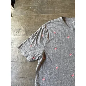 Old Navy Women's Gray Pink Flamingo Soft Wash Short Sleeve Tee‎ Size Large thumbnail 4