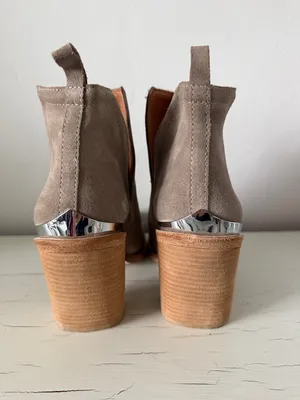 Jeffrey Campbell Cromwell Suede Western Ankle Booties Taupe Block Heel Women’s 8 thumbnail 4