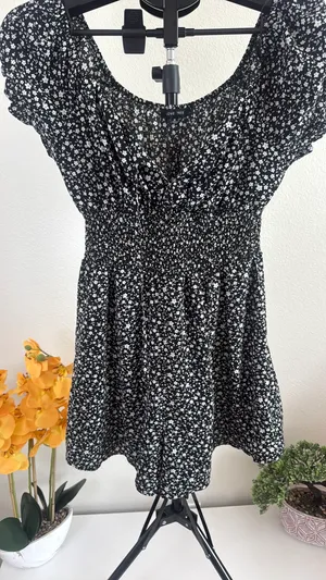 Love Tree Romper Floral Black Women’s thumbnail 6