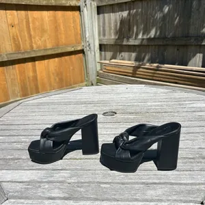 Open Edit Kaia Knot‎ Platform Sandals in black size 6.5 fall baddie alt summer thumbnail 4