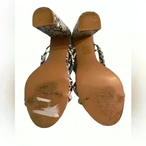 Pretty Little Thing feaux Snake skin Toe Mules Sz7 Ws10 thumbnail 4