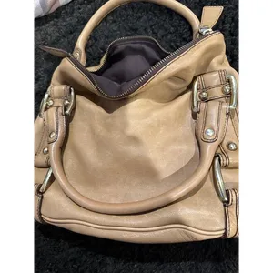 Banana republic handbag, beautiful tan color, excellent condition thumbnail 13