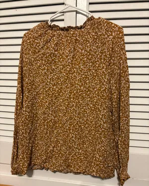 Old Navy Yellow Top Floral thumbnail 2