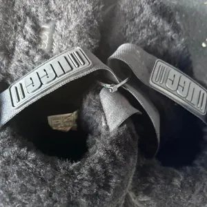 UGG Fluff Yeah Slide Slippers Women's Size 9 Black | Shearling Fur thumbnail 3