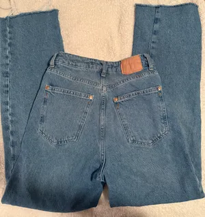 ZARA Jeans thumbnail 3