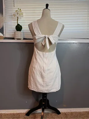 Square-Neck White Mini Dress with Wide Straps thumbnail 6