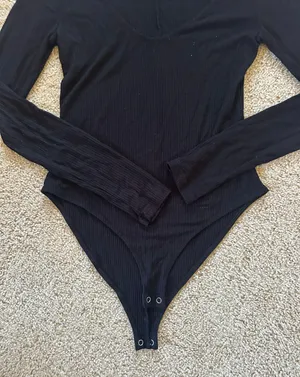 Forever 21 Ribbed V Neck Bodysuit thumbnail 2
