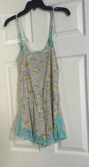 Victoria’s Secret Knit Jumper Romper With Drawstring Size Small Petite. thumbnail 2