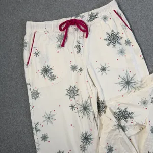 SOMA Women's Small Embraceable Pajama Set Long Sleeve Cream Snowflake Winter thumbnail 2