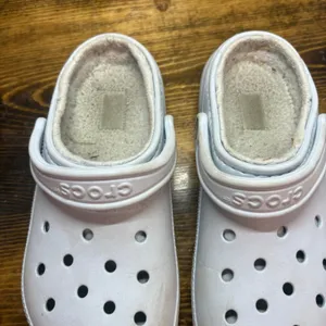 Crocs Light Blue Fur‎ Lined Clogs Size 7 thumbnail 5