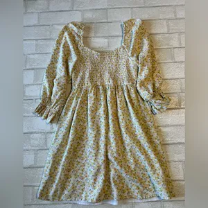 Hollister Smocked Floral mini Dress thumbnail 3