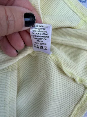 Me to We Pale Yellow Ribbed Henley Crop Top size S Small thumbnail 9
