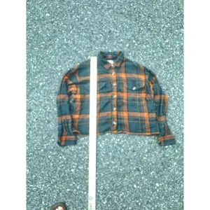 American Eagle Cropped Flannel Shirt Green Orange Plaid Raw Hem Small thumbnail 2