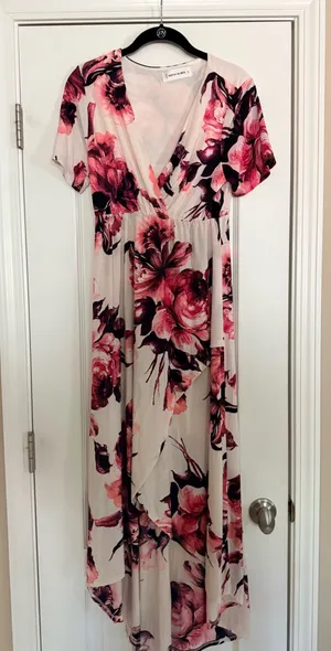 Dress thumbnail 1
