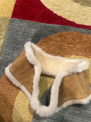 UGG Like-New Australia Women’s Suede Reversible Shearling Headband Chestnut S/M thumbnail 4