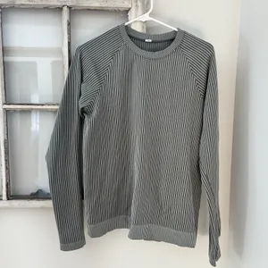 Lululemon Women Rest Less Pullover Ribbed, teal blue‎ / green Size 12 thumbnail 2