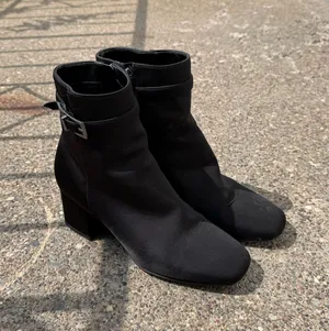 Black Heeled Boots Size 9 thumbnail 1