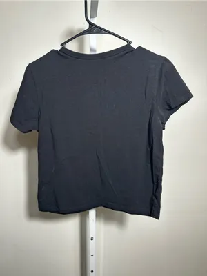 H63. Taylor Swift The Eras Tour 2023-24 Black Crop Tee Shirt Women’s L thumbnail 4