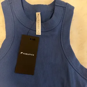 Fabletics Tank Top thumbnail 2