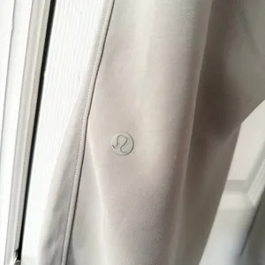 Lululemon Light Grey Sage Green On The Fly Jogger Pants Woven 28" Inseam M/L thumbnail 8