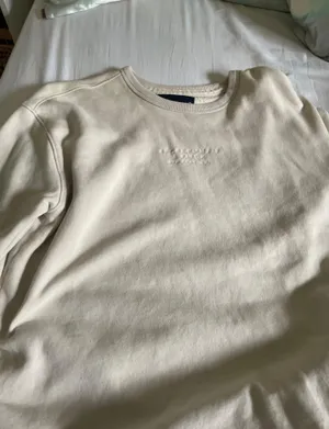 Abercrombie and fitch crewneck thumbnail 1