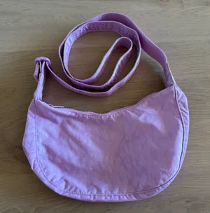 BAGGU small Nylon Crescent Bag Peony thumbnail 1