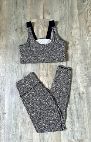 Varley leggings and sport bra set size S thumbnail 1