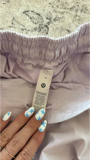 Lululemon Shorts Hotty Hot thumbnail 3